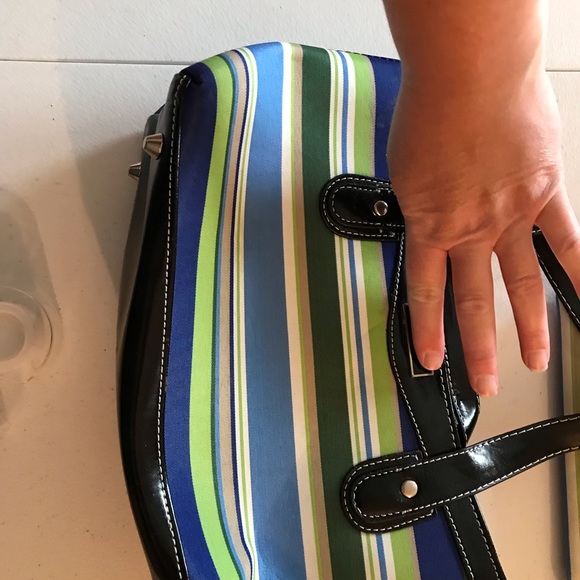 Purses - Picture 2 of 3